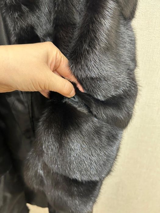 Продам норковую шубу