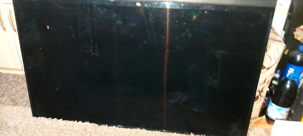 Televizor JTC smart defect.