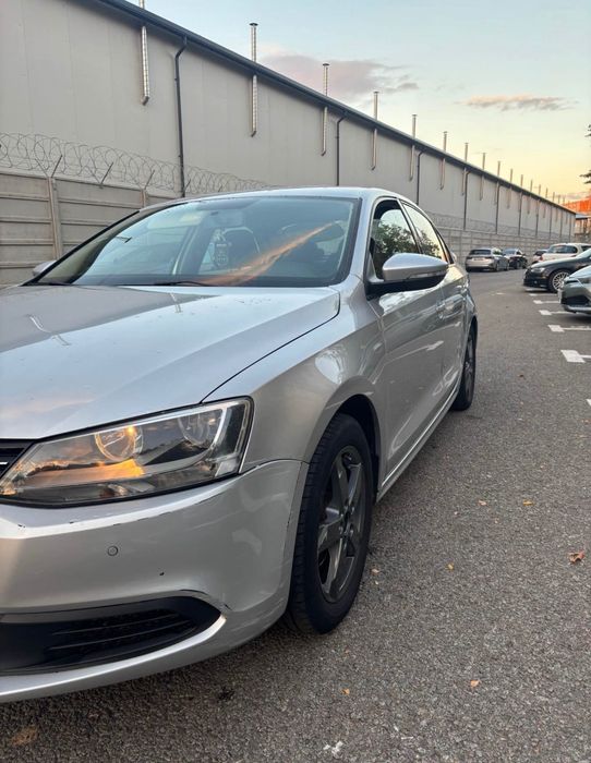 VOLKSWAGEN Jetta 0 — imagine 4