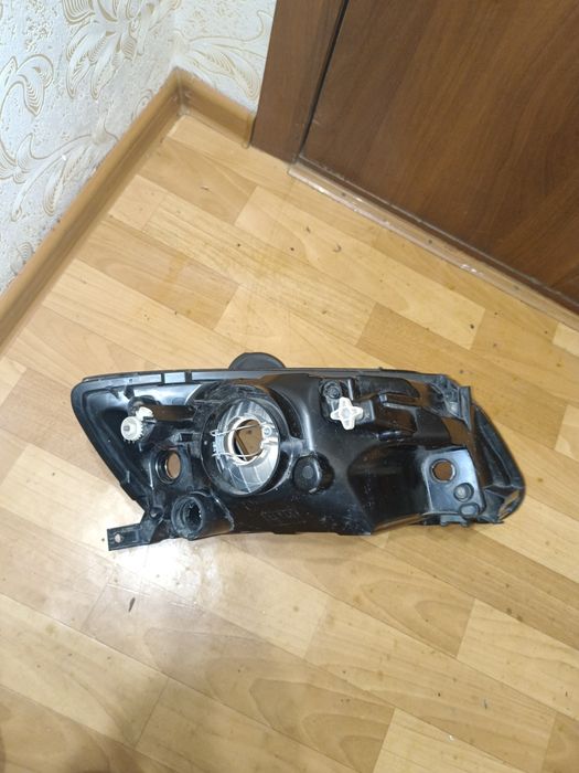 Продам фару на Лада Гранта