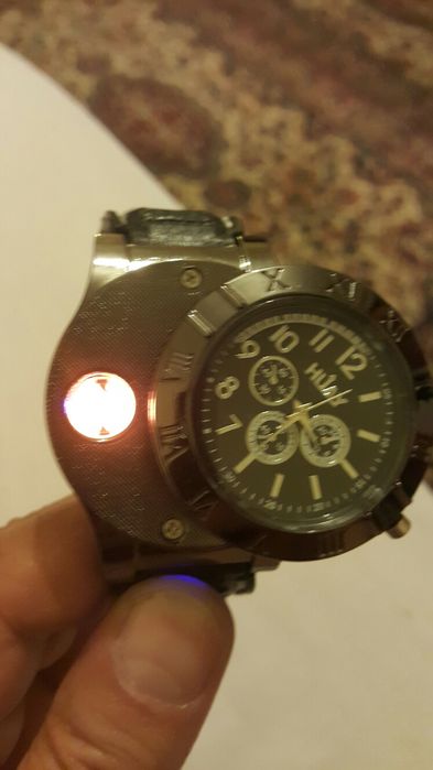 Елегантен часовник със запалка