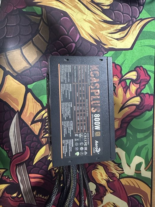 Блок питания AeroCool KCAS PLUS 800 Вт стоит на гарантии