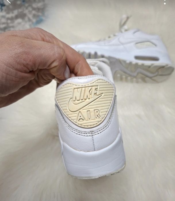 Adidași Nike AIR MAX 35.5 (22.5 CM)