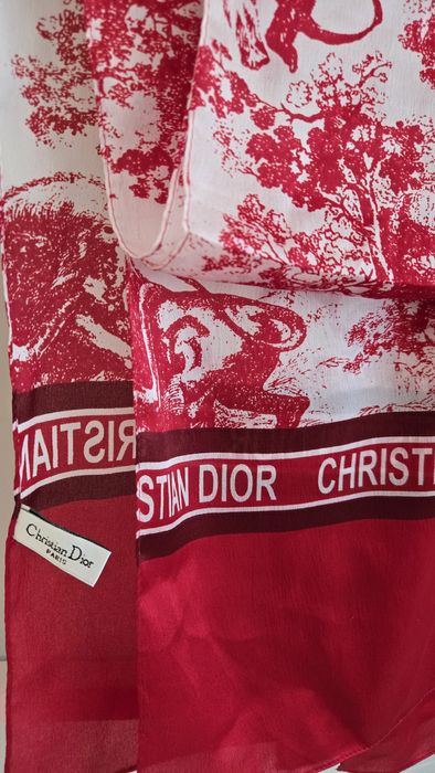 Шал  Christian Dior, нов