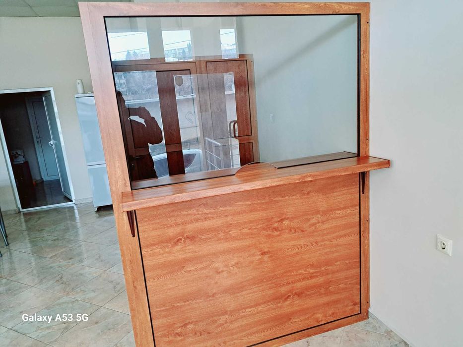 Преграда за обмено бюро или каса