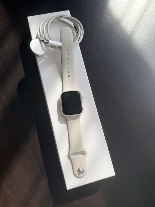 Apple watch series 8
