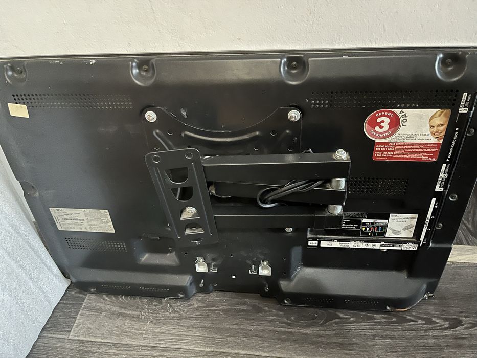 Продам телевизор в хорошем состояние