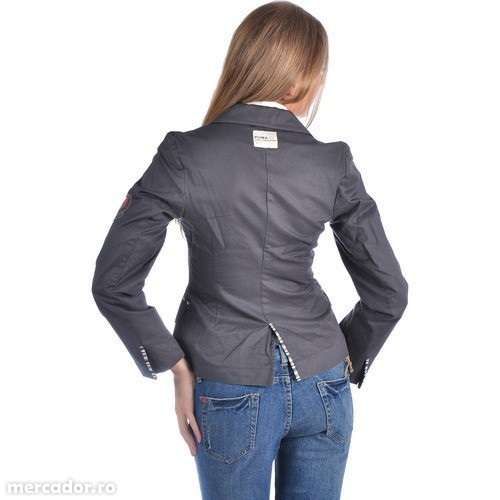 Sacou Puma pentru femei Womens Blazer marimea M. Produs nou si origi