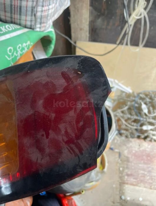 Плафон. Брызговик. Стойка