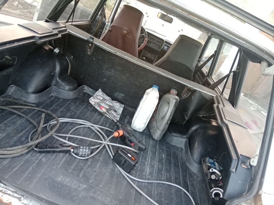 Продам ВАЗ 21004