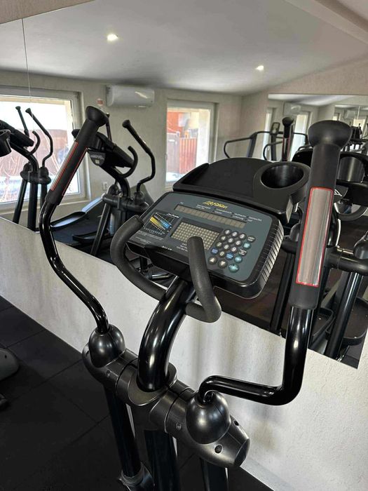 Bicicletă eliptică