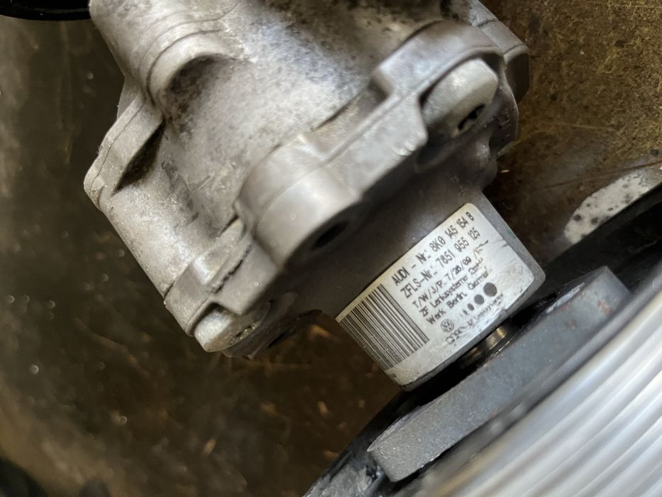 Pompa servo directie audi a4 b8
