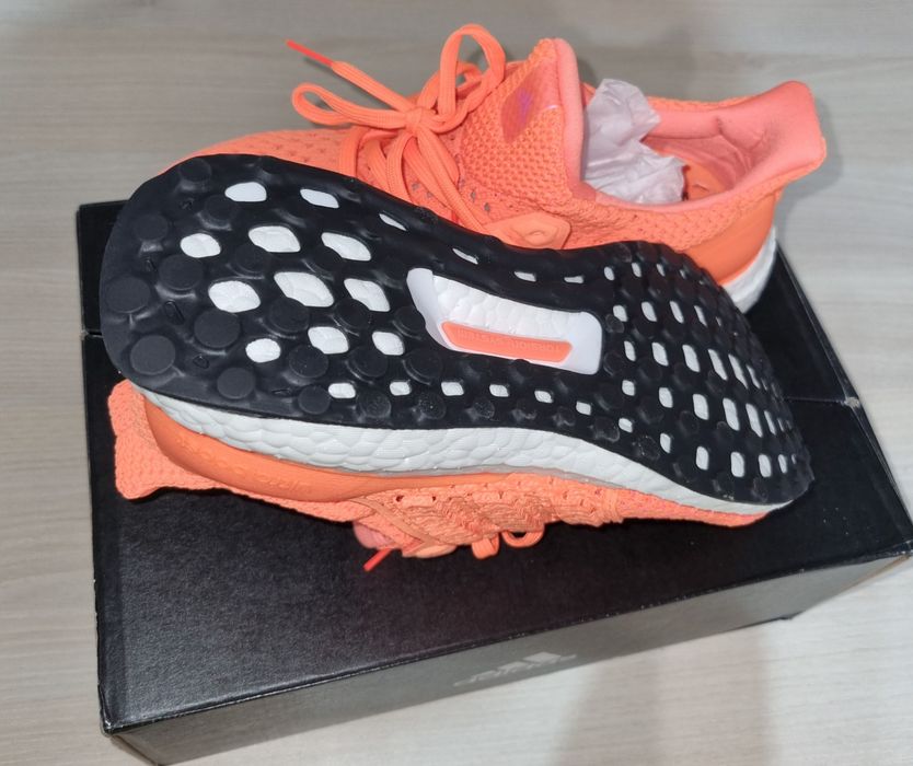 Adidas ultraboost noi la cutie mărime 38