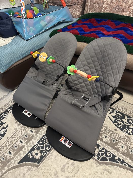 Продам детские шезлонги