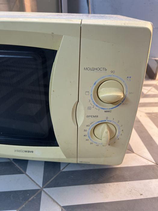 микроволновка продаю