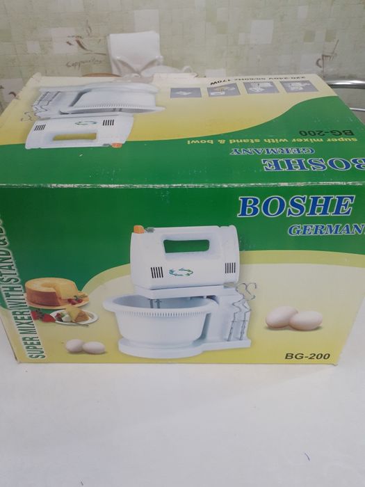 Миксер кухонный с чашей