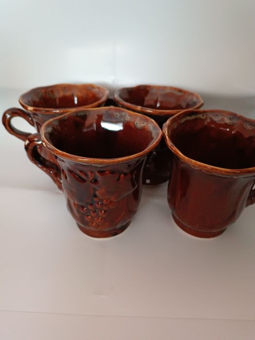 Продаю кружки керамические.