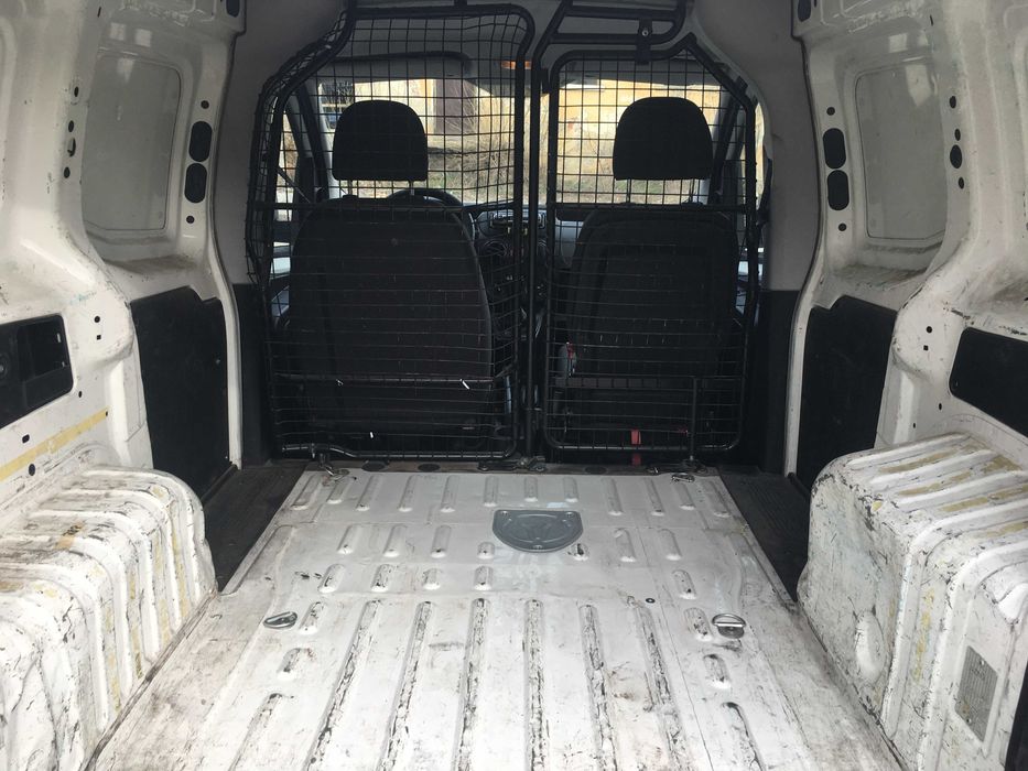 продавам пежо бипер