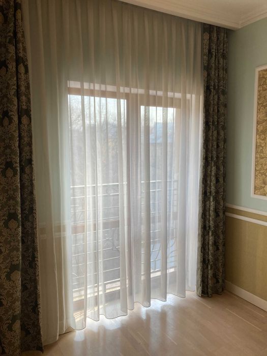 Шторы качественные б/у