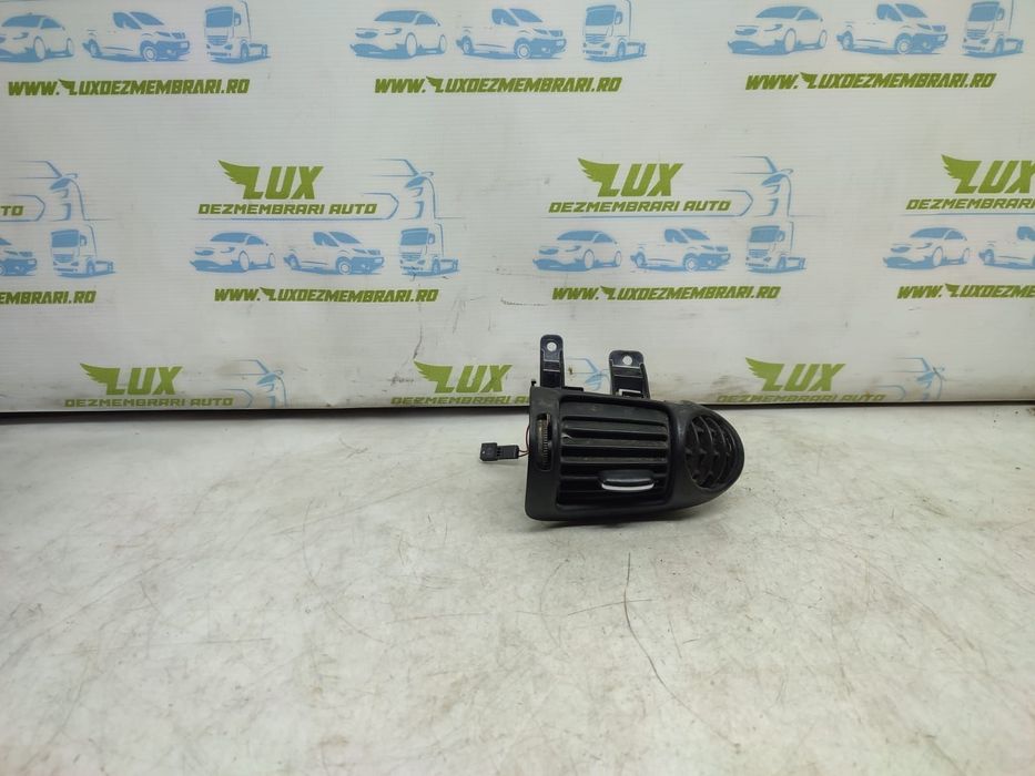 Grila aer bord A20383029549116 Mercedes-Benz C-Class W203  [din 2000