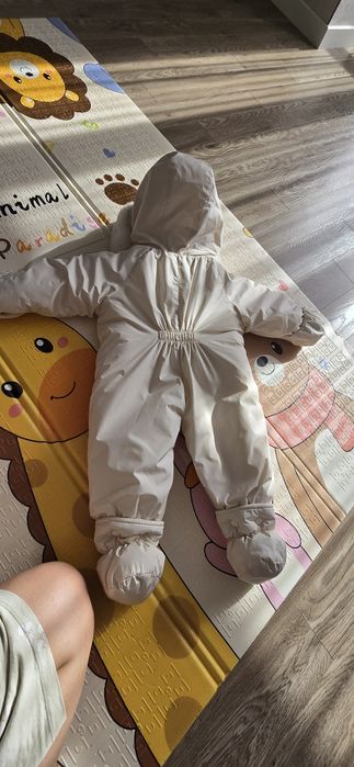 Продам детский зимний комбенизонн