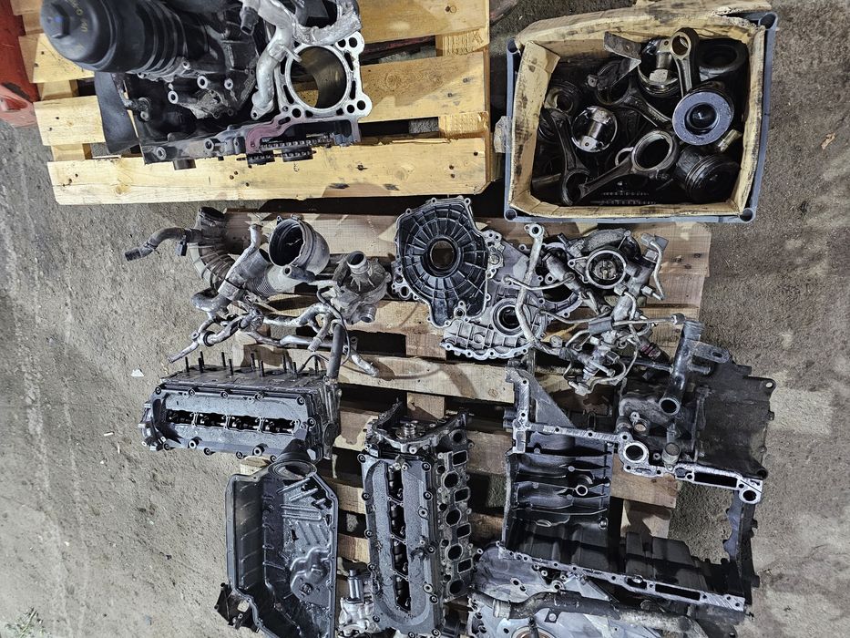 Двигател 4.2 ТДИ 351 от ауди Audi a8 d4 4h На части скоростна кутия