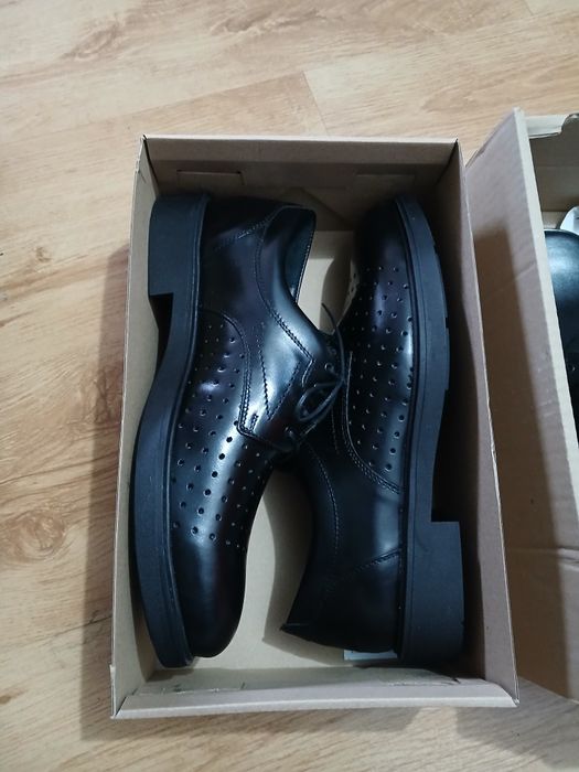 Încălțăminte, bocanci,pantofi,adidas