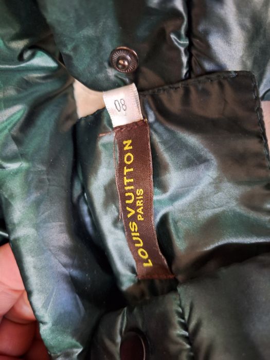 Продам комбинезон.