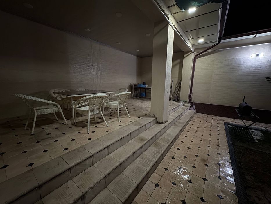 Sokin hududda barcha qulayliklarga ega premium uy sotuvda