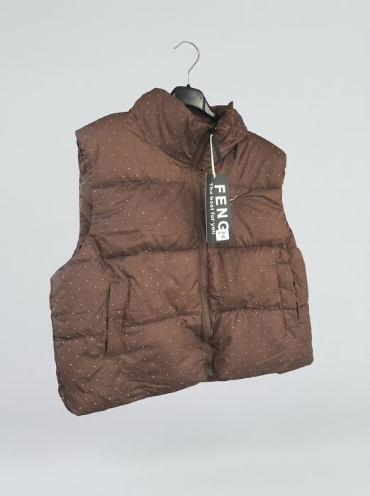 Vesta dama groasa cu pietre