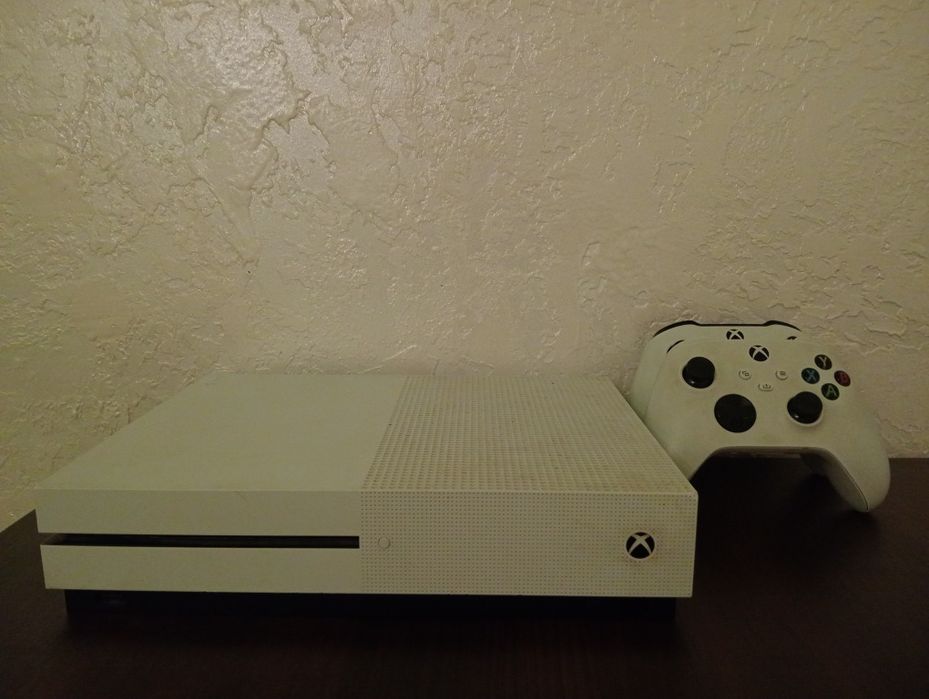 СРОЧНО ХБОХ 1ТБ 2 джойстик