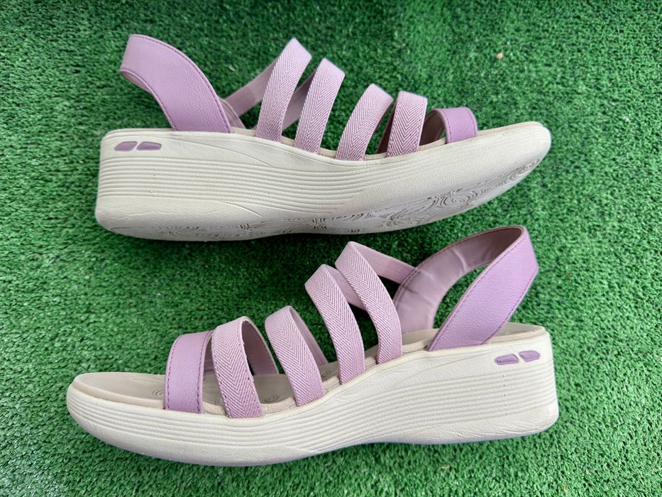 Дамски сандали Skechers Luxe Foam (N 40) – отлично състояние
