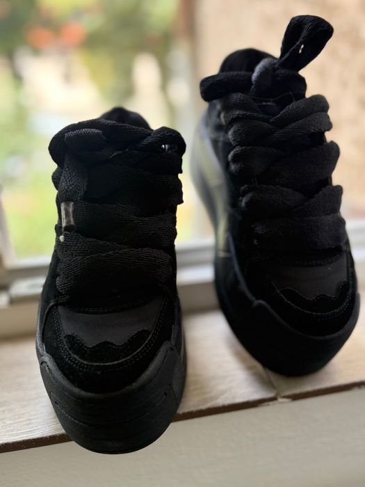 Adidași Naked Wolfe