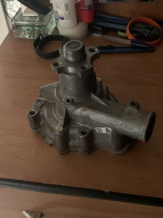 Водяная помпа Газ