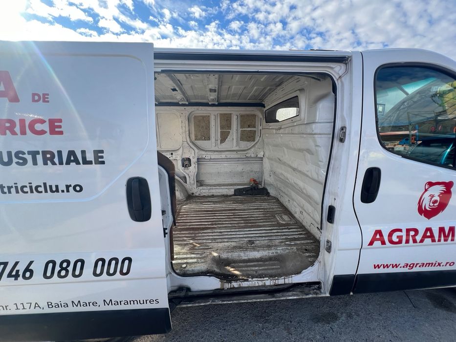 Opel vivaro 2.0 diesel pret tva inclus deductibil