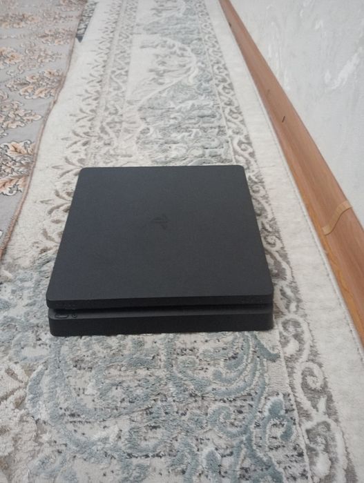 Пс 4 без коробки с торгам