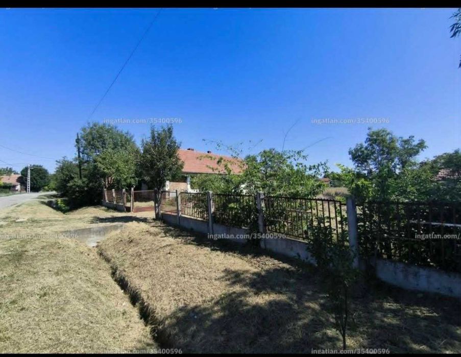 Casă de vânzare în Ungaria, loc. Zsaka