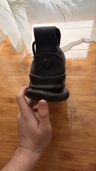 Versace Chain Reaction Black