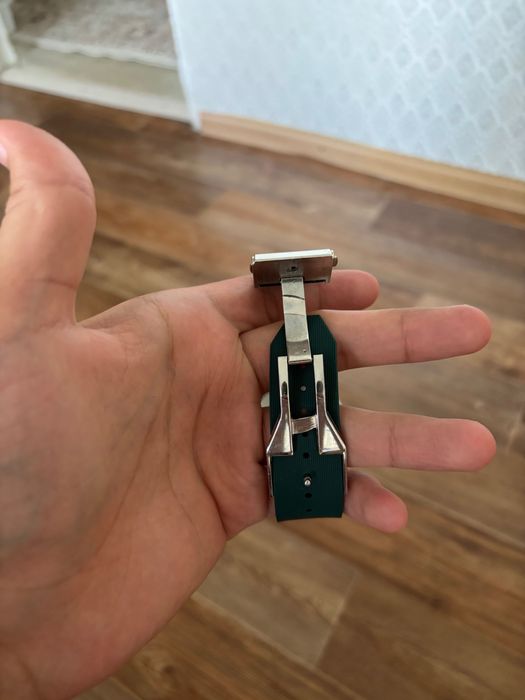 Продам наручные часы