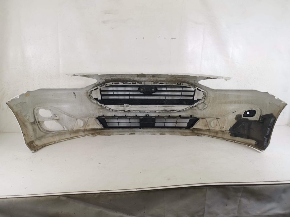 Предна броня с централна и долна решетка Форд Фокус 4 / Ford Focus 4 [