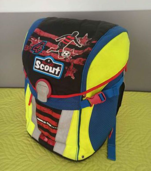 Маркова ортопедична ученичка раница Scout с твърд гръб