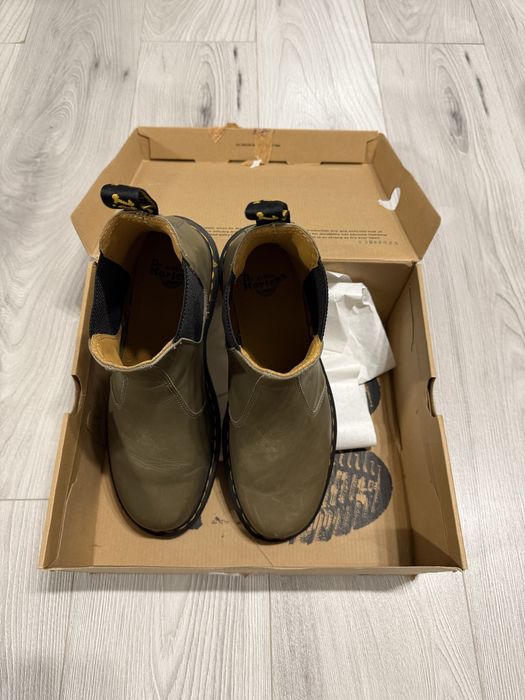 Bocanci Dr. Martens din piele