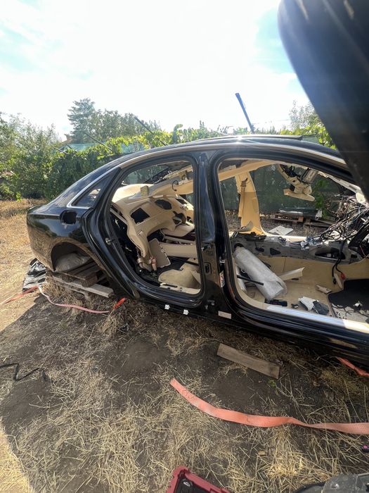 Цяло купе с инсталация AUDI A8 D4