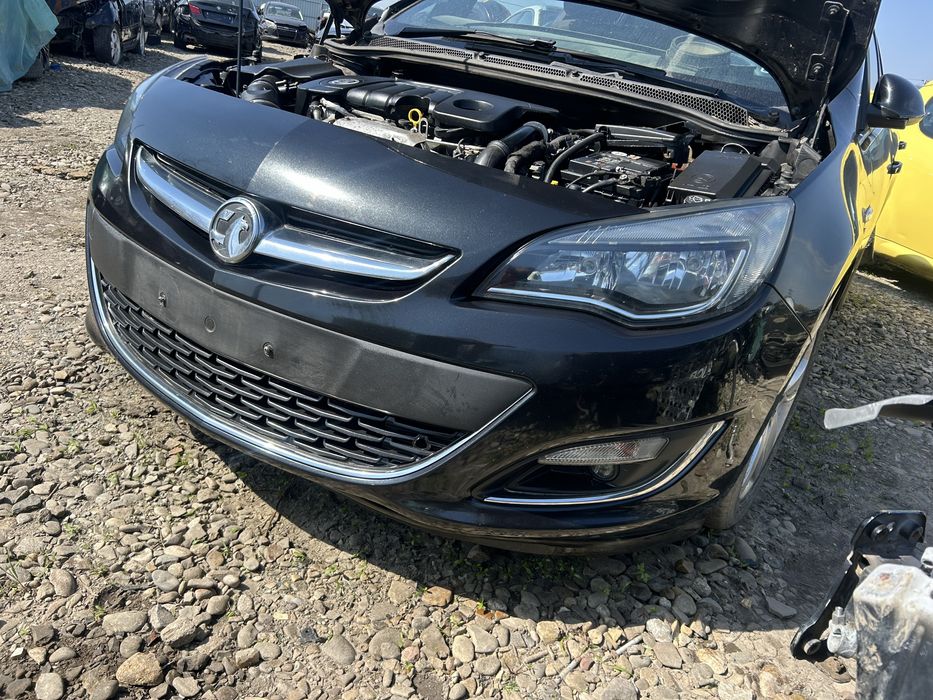 Stop stânga pe aripă Opel Astra J hatcback 2014 facelift