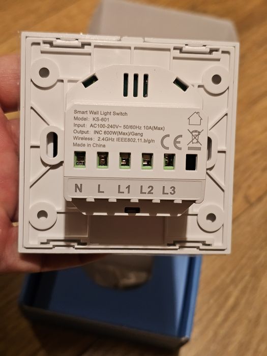 Intrerupator Smart wi fi  3 becuri maxcio ks 601I
