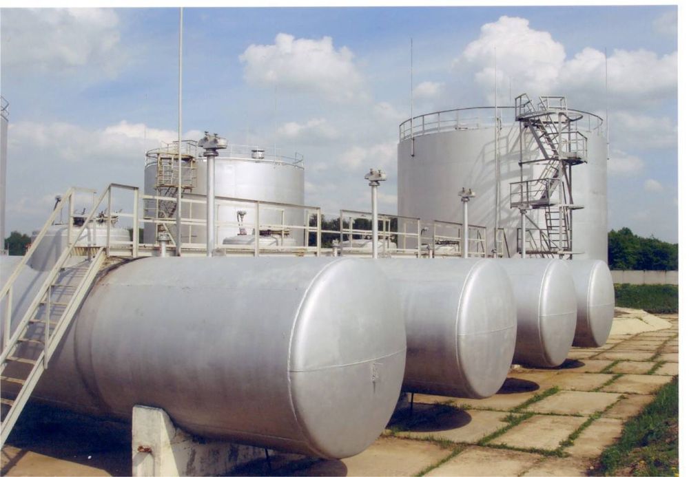 Действующей нефт база