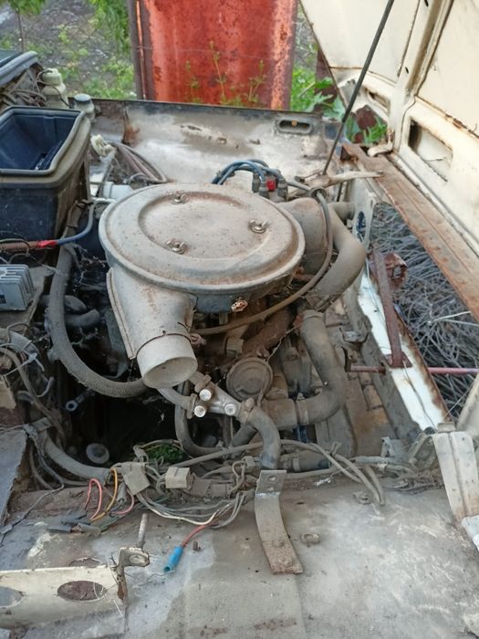 Двигател и части за Лада Нива 1.6