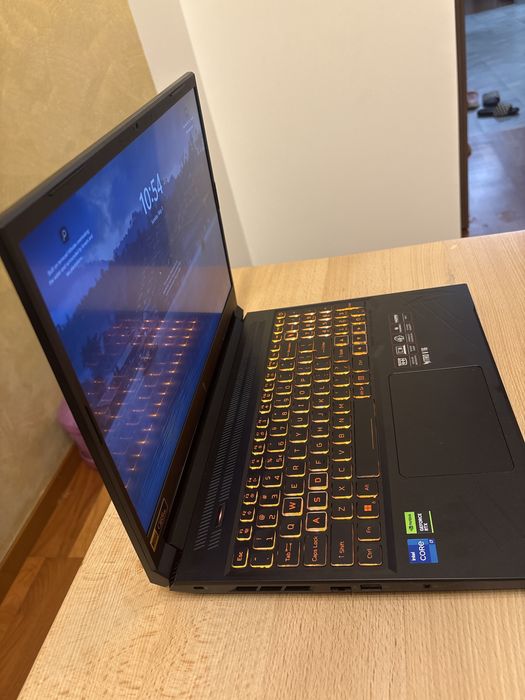 Laptop gaming NitroV16