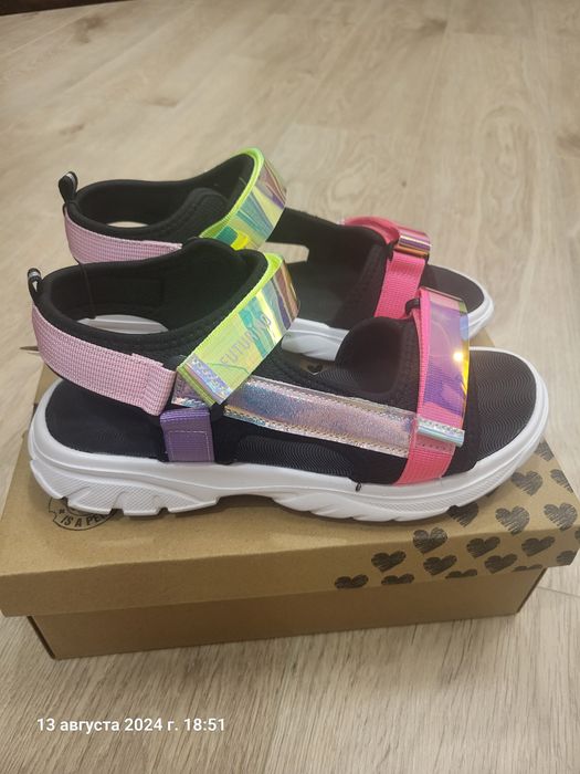 Босоножки для девочки