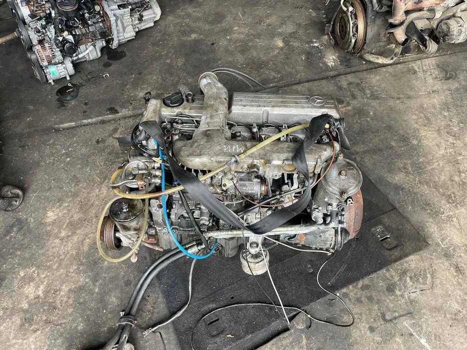 Двигатель Mercedes OM603 3.0 Turbo дизель